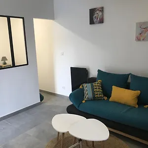  Appartement Superbe Entièrement Refait A Neuf